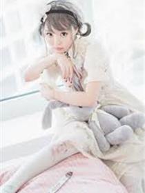 斯卡塔赫连身丝袜的女装男子